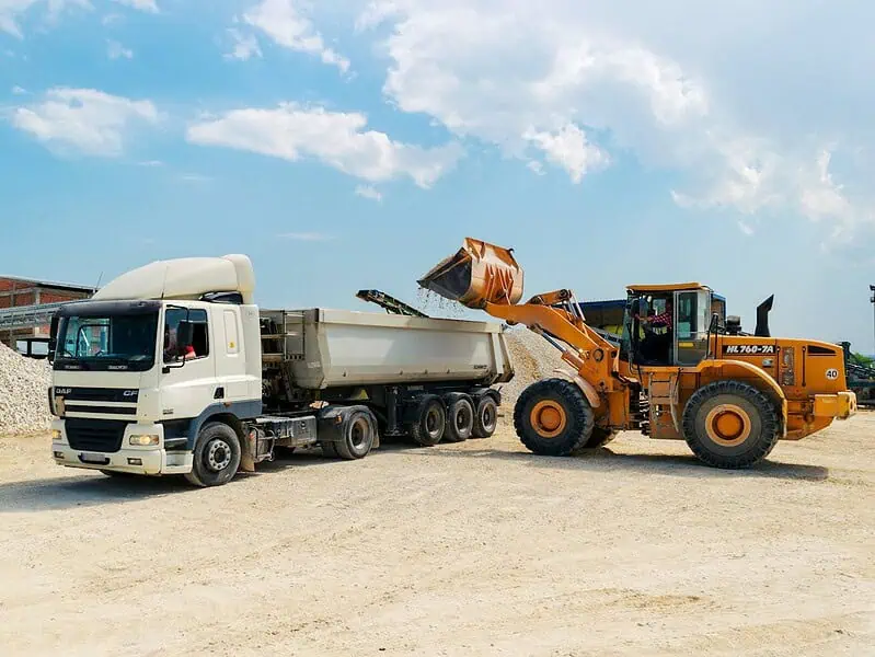 Caterpillar serwis: mobilna obsługa, przeglądy i naprawy bez przestojów